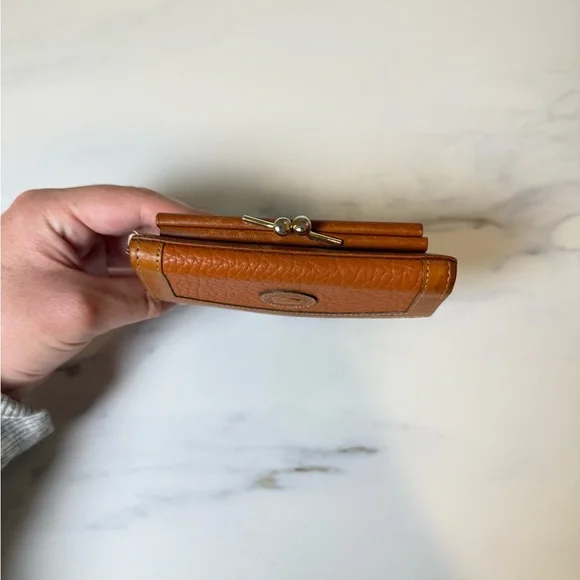 Vintage dooney and Bourke brown leather kiss lock wallet - Picture 9 of 10